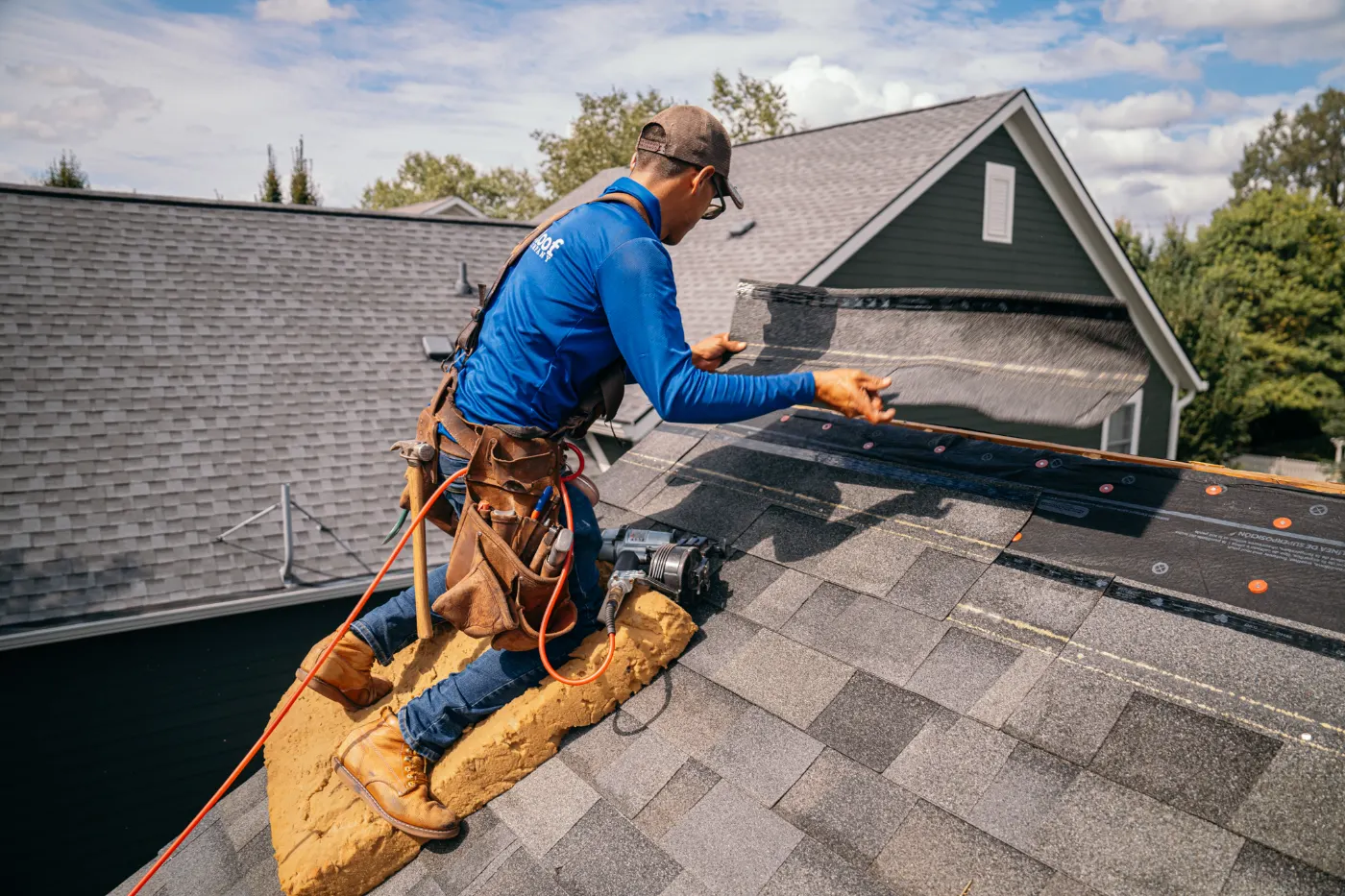 Tarping and dry-in on a Mooreland commercial roof